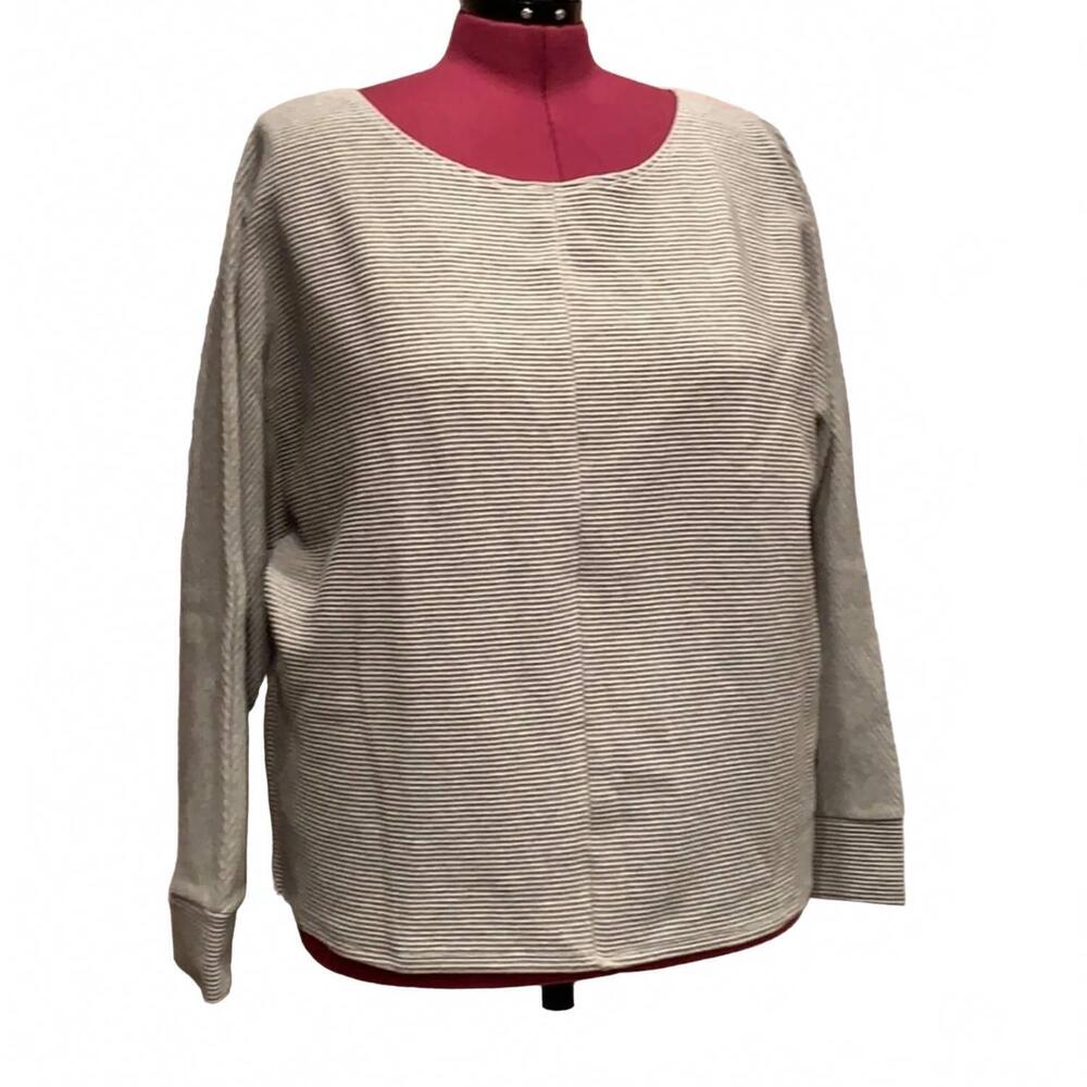 NEW TIME AND TRU women's ottoman stitch top - plus in silver